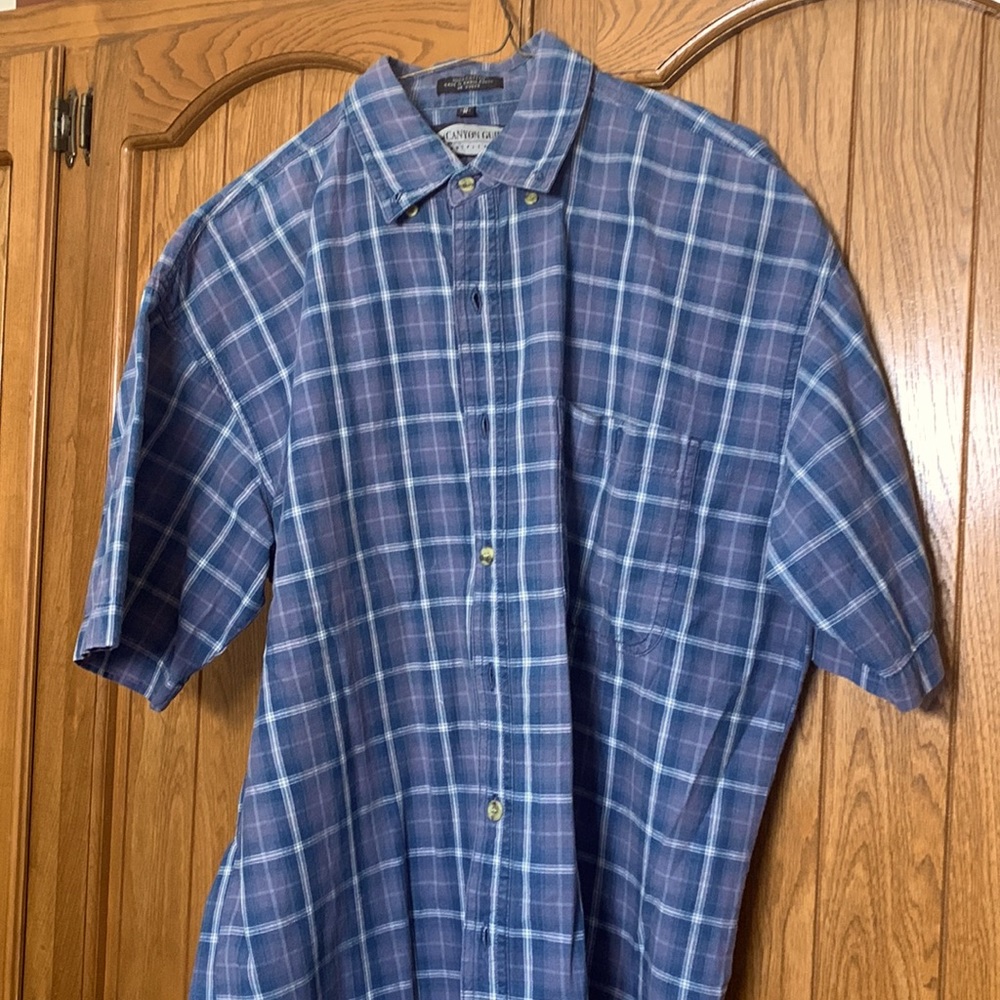 Canyon Guide Outfitters brand men’s M short sleeve shirt